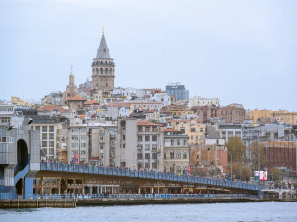 Galata Bridge (Galata Köprüsü)  