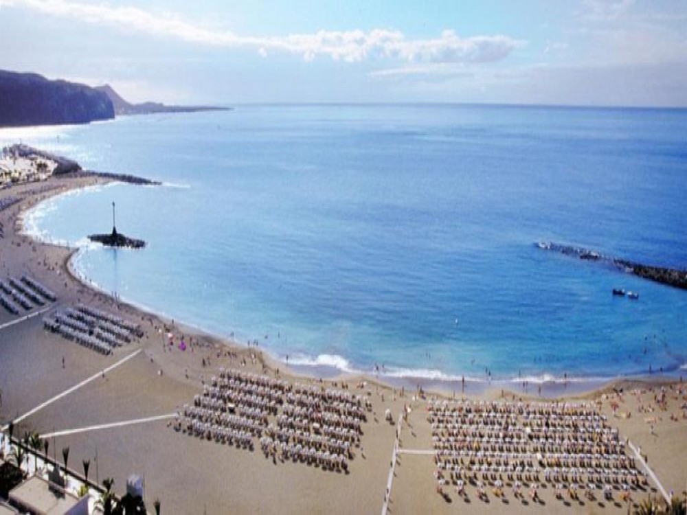Las Vistas Beach