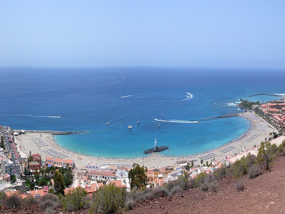 Las Vistas Beach