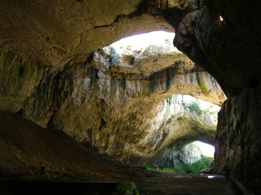 Can Marca Caves (Cueva de Can Marcà)