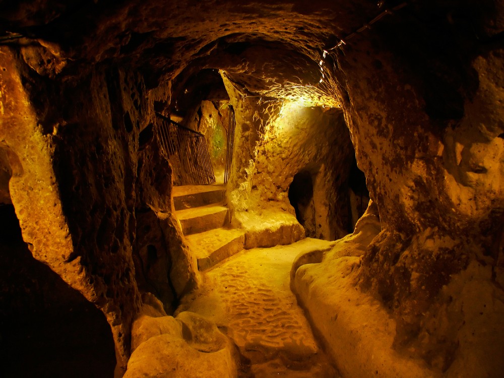Derinkuyu (Underground City)