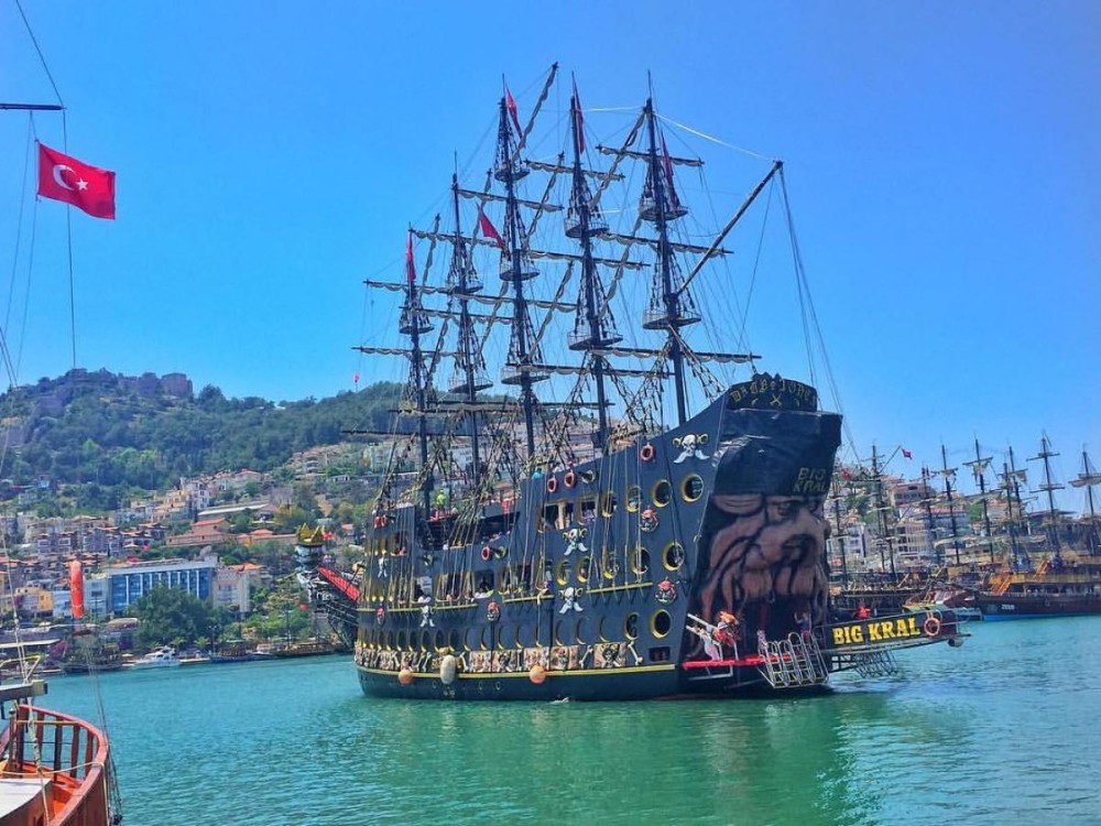 Side Boat Tours