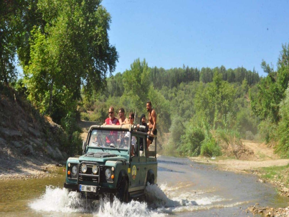 Side Jeep Safari