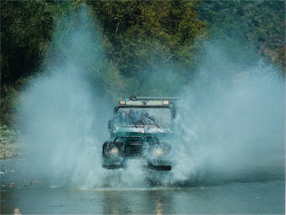 Side Jeep Safari