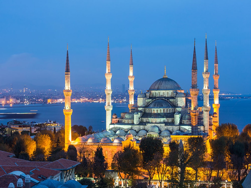 Blue Mosque (Sultan Ahmet Camii)