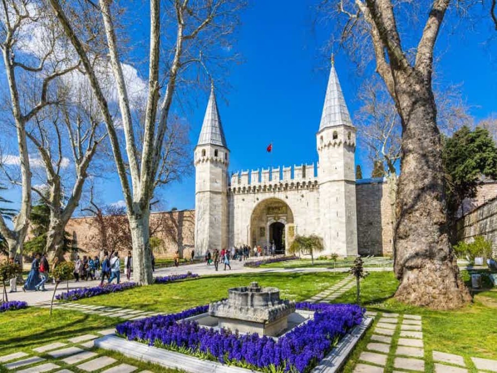 Topkapi Palace (Topkapi Sarayi)