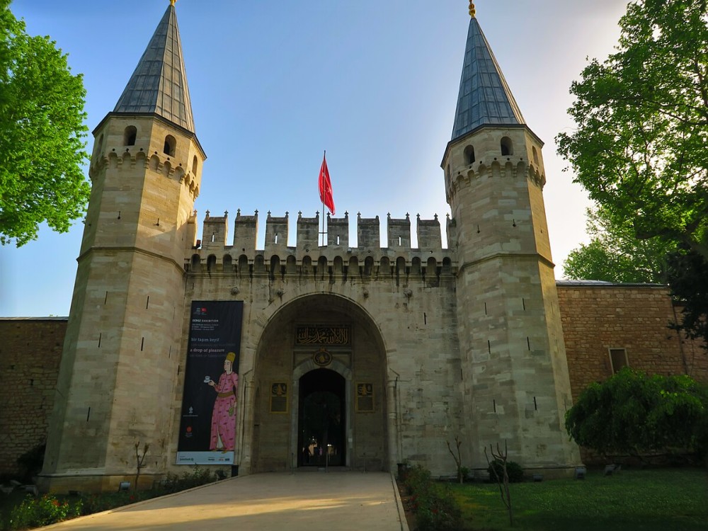 Topkapi Palace (Topkapi Sarayi)