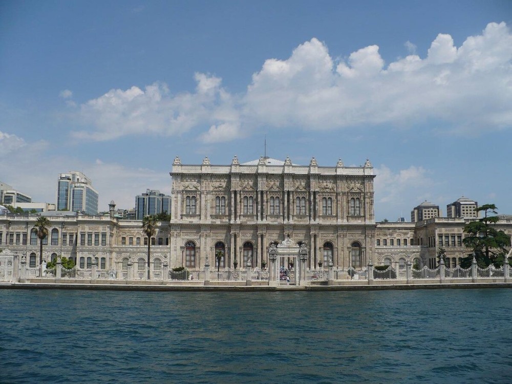 Dolmabahce Palace (Dolmabahce Sarayi)