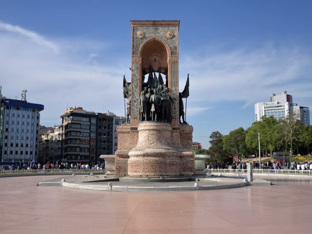 Taksim Square (Taksim Meydani)