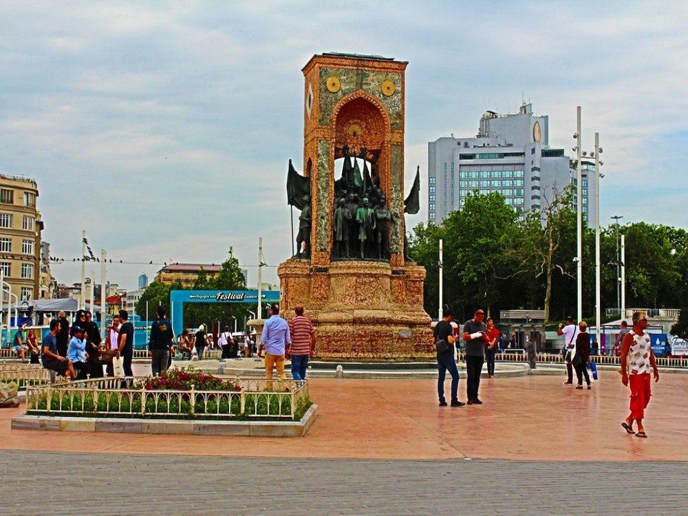Taksim Square (Taksim Meydani)