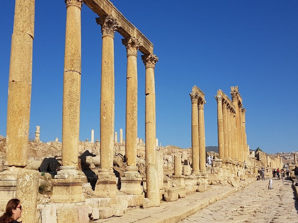Colonnaded Street