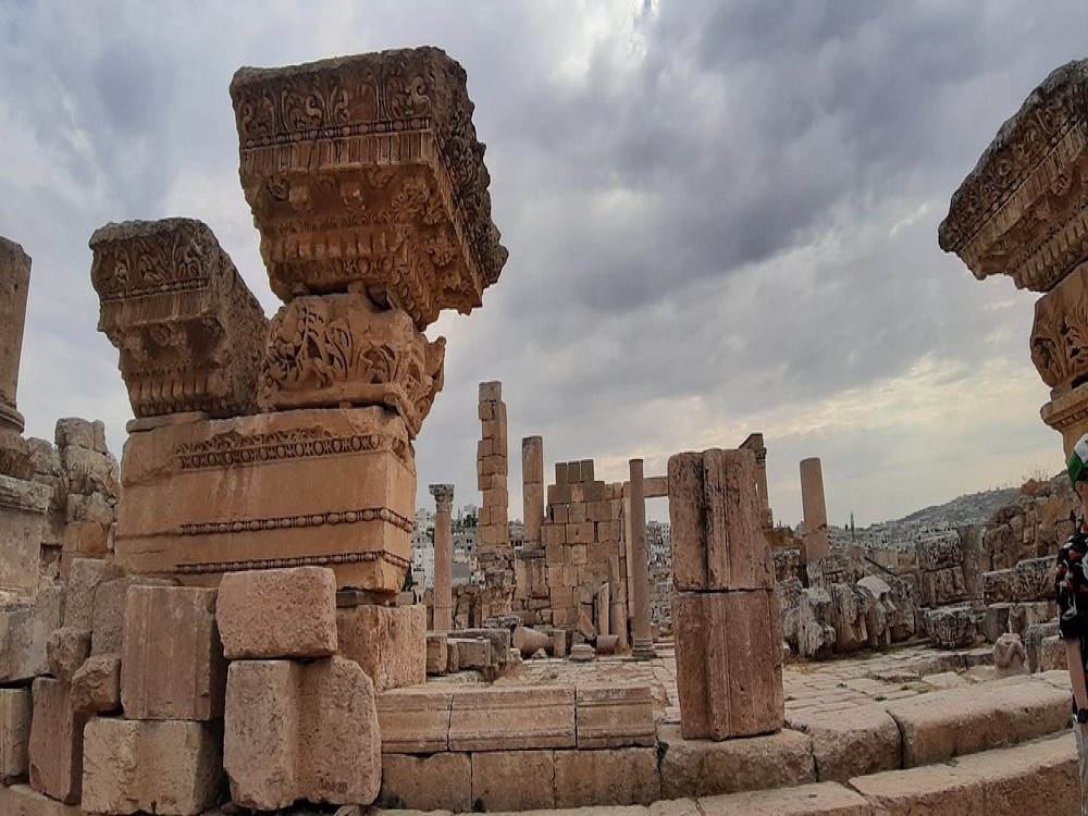 Colonnaded Street