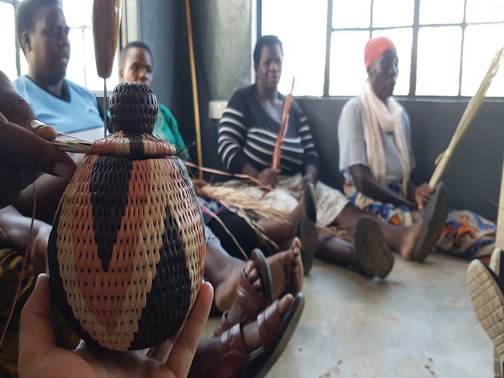 Vuche Vuche Basket Weavers
