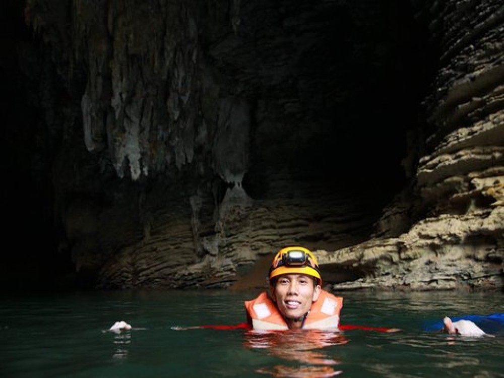 Tu Lan Caving Center