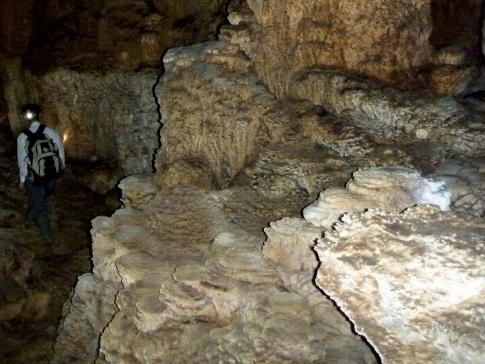 Tien Son Cave