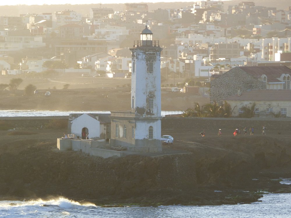 Farol de D. Maria Pia