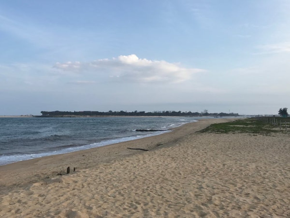 Biển Nhật Lệ