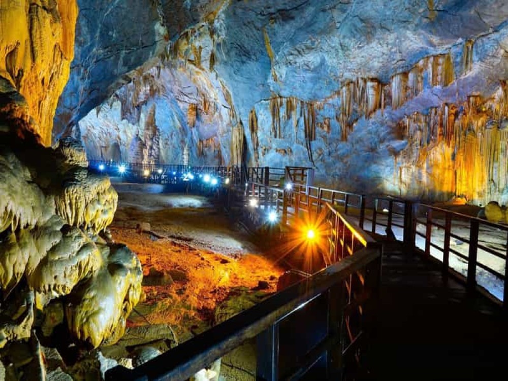 Phong Nha Tour To The Caves