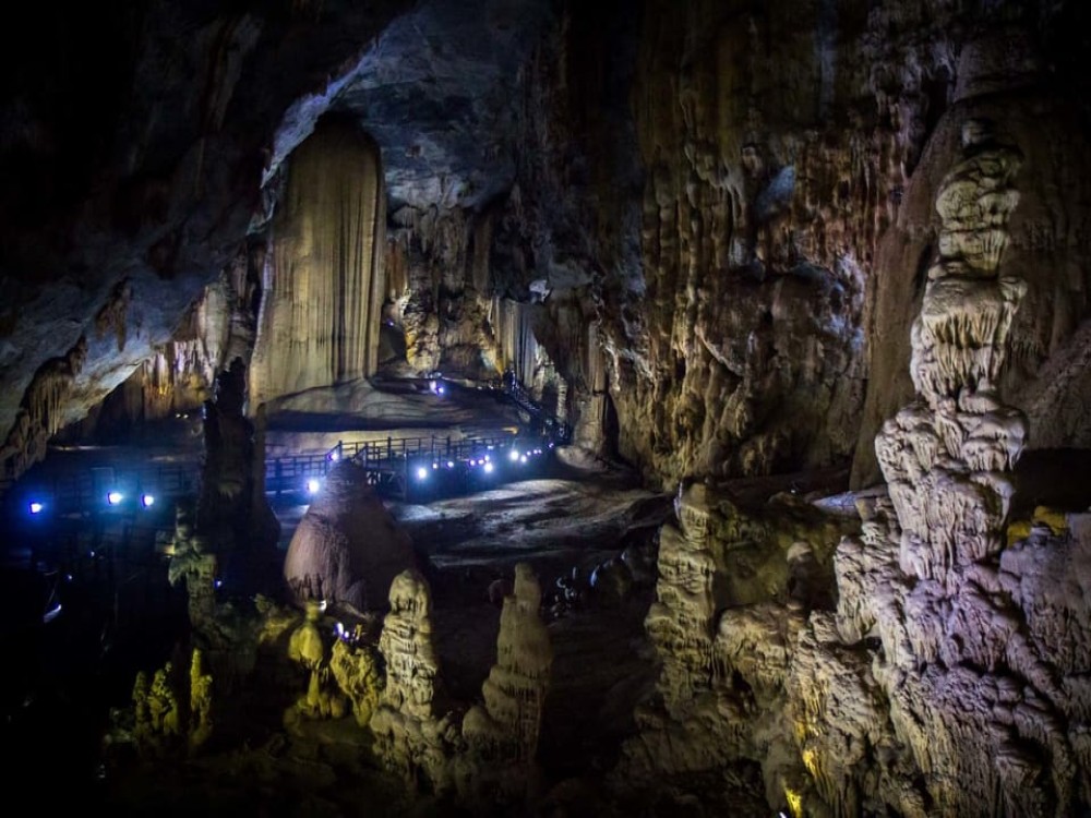 Phong Nha Tour To The Caves