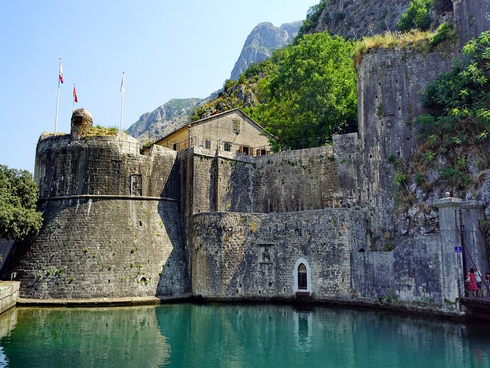 Gurdich Gate