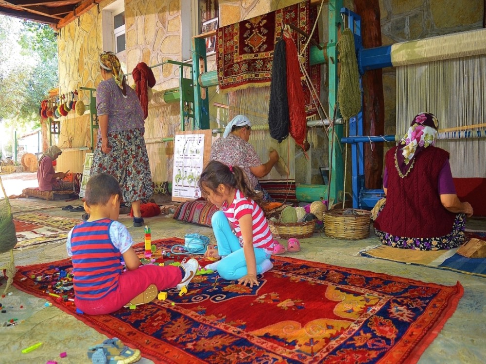 Etrim Village