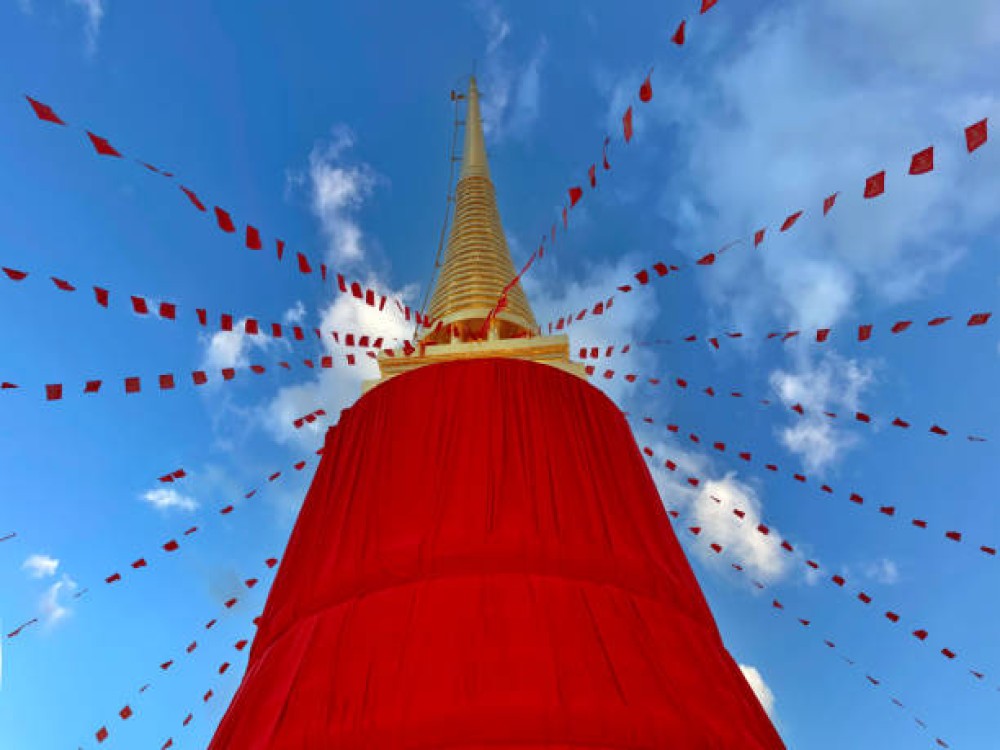 Wat Phu Khao Thong (Golden Mount)