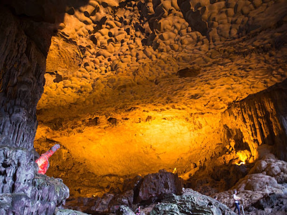 Sung Sot Cave