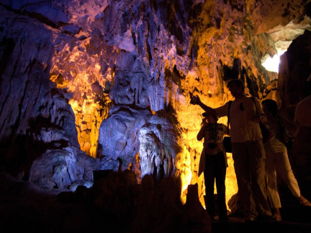 Sung Sot Cave