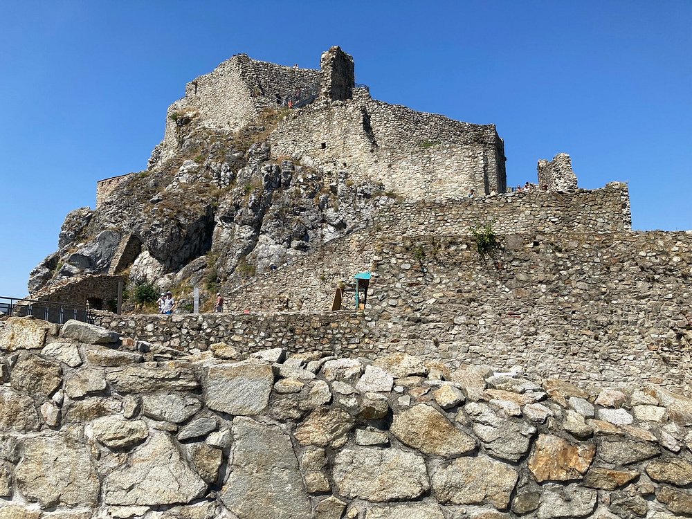 Devin Castle