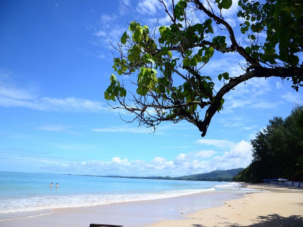 White Sand Beach