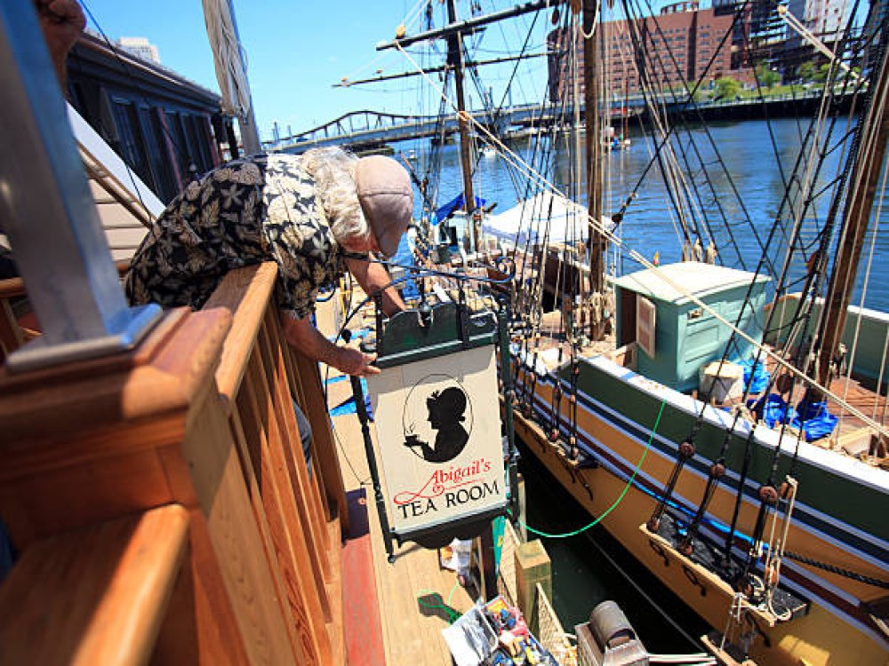 Boston Tea Party Ships & Museum