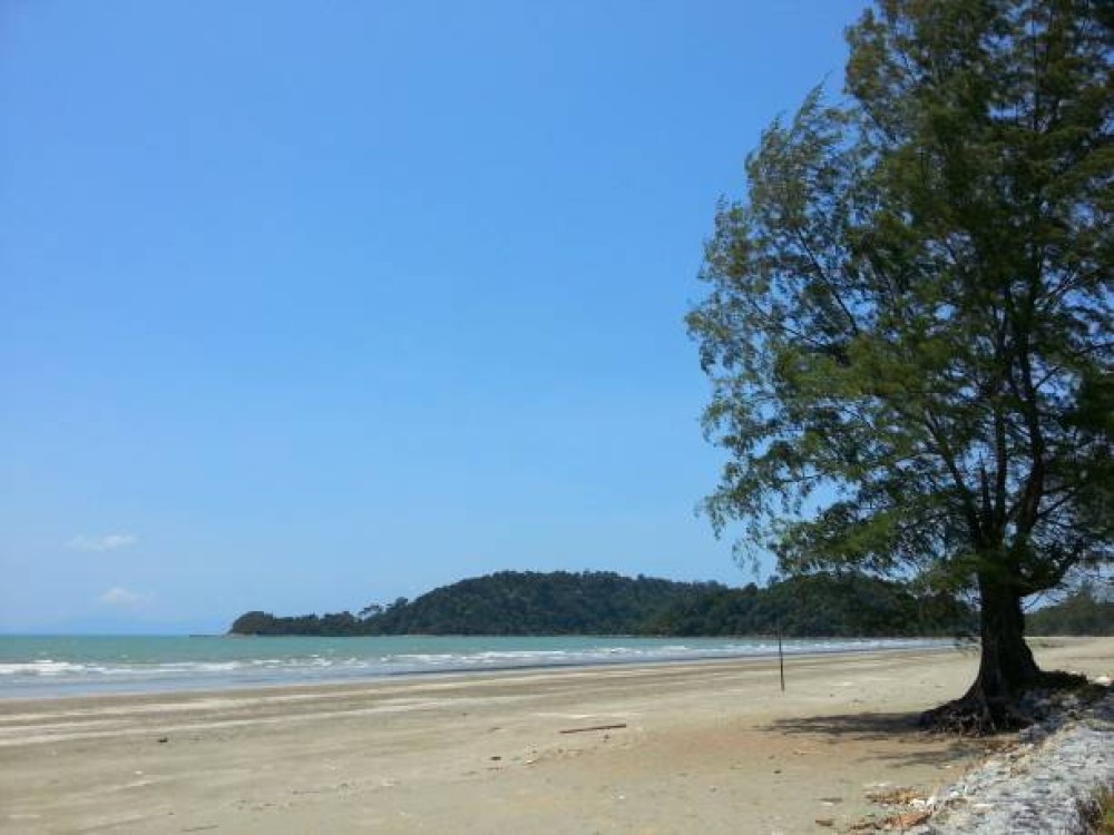 Ba Kacem Beach