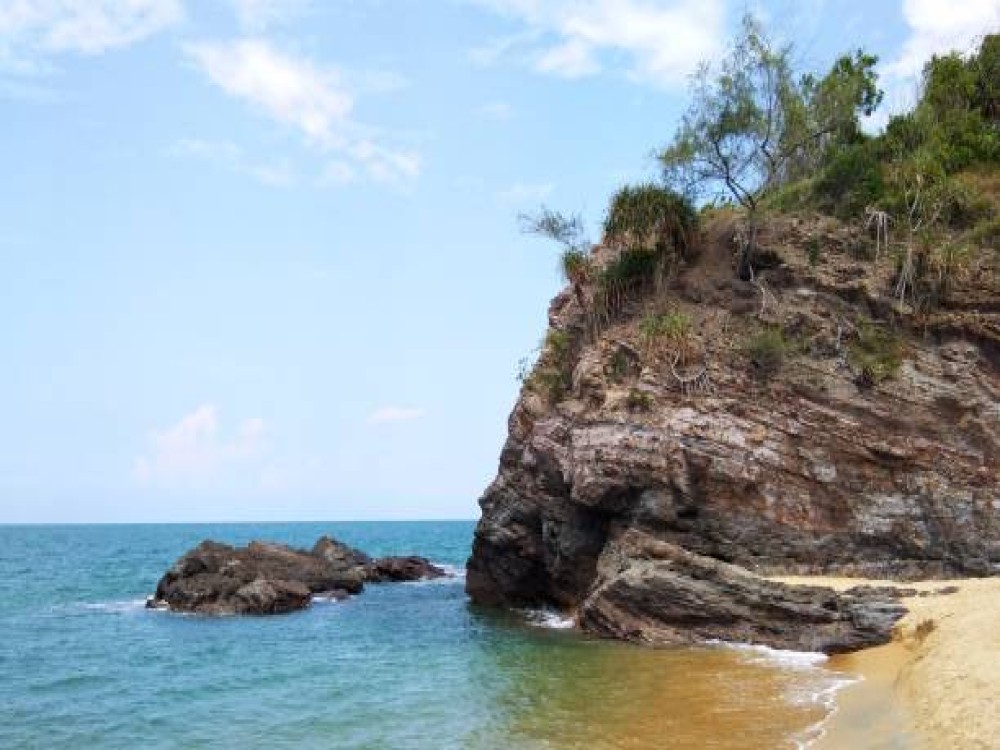 Ba Kacem Beach