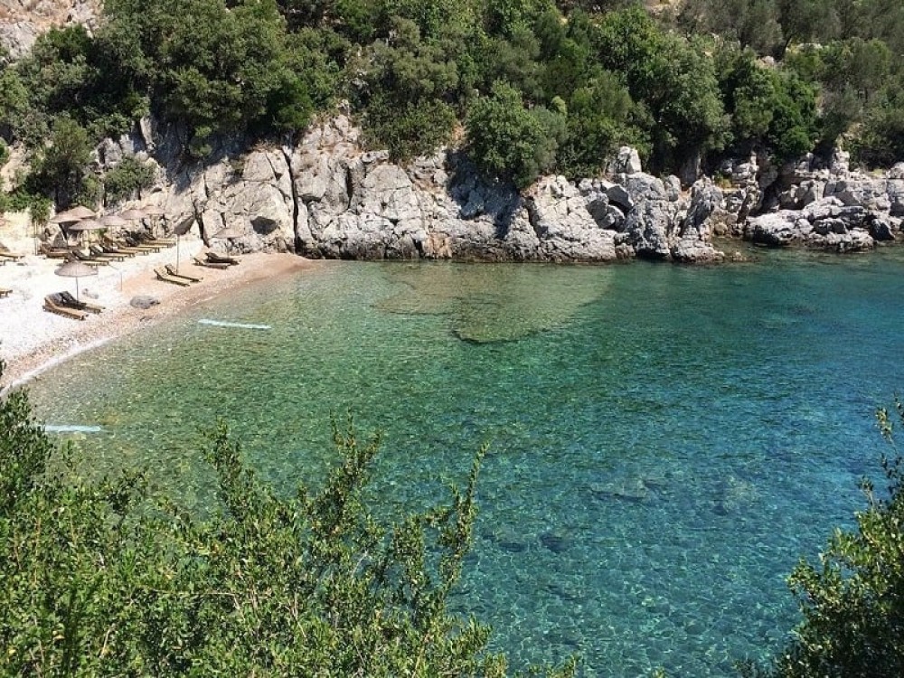 Amos (Amos Bay)