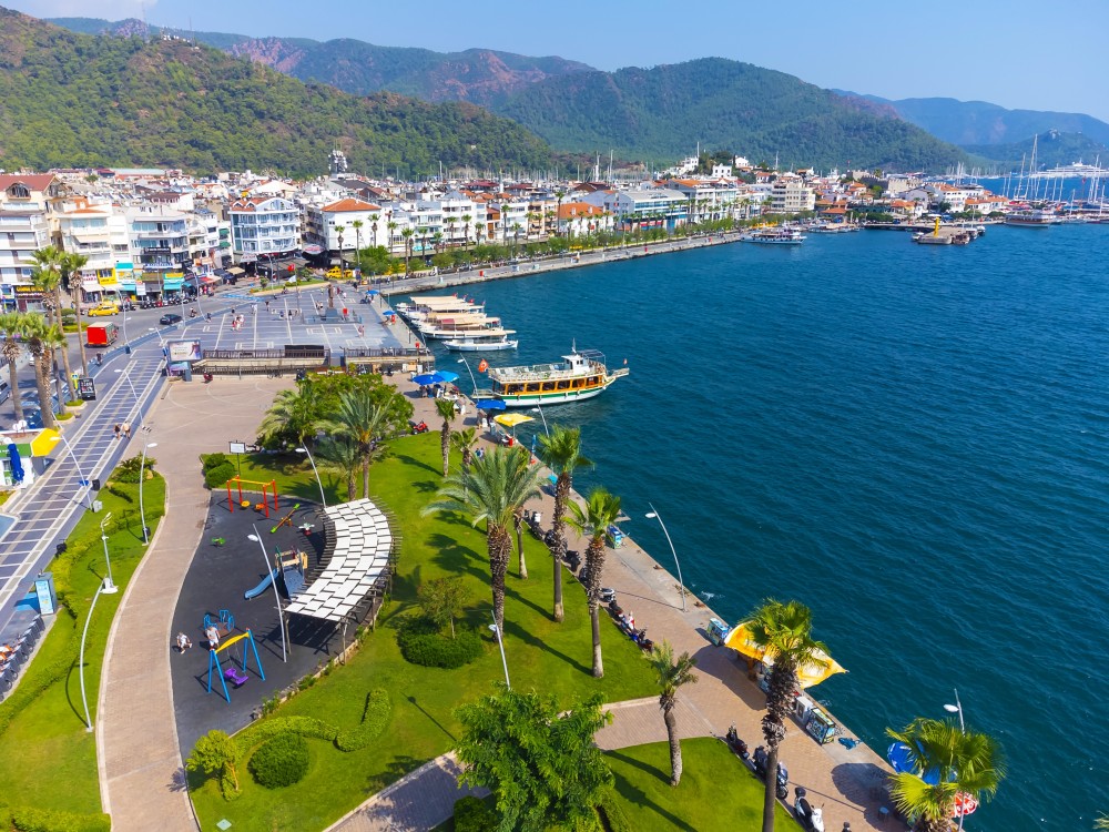 Is Marmaris hot in September?