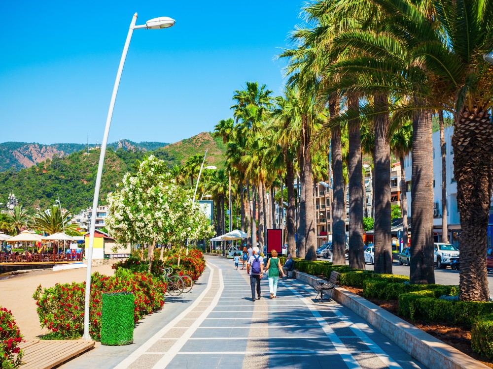 Is Marmaris hot in September?