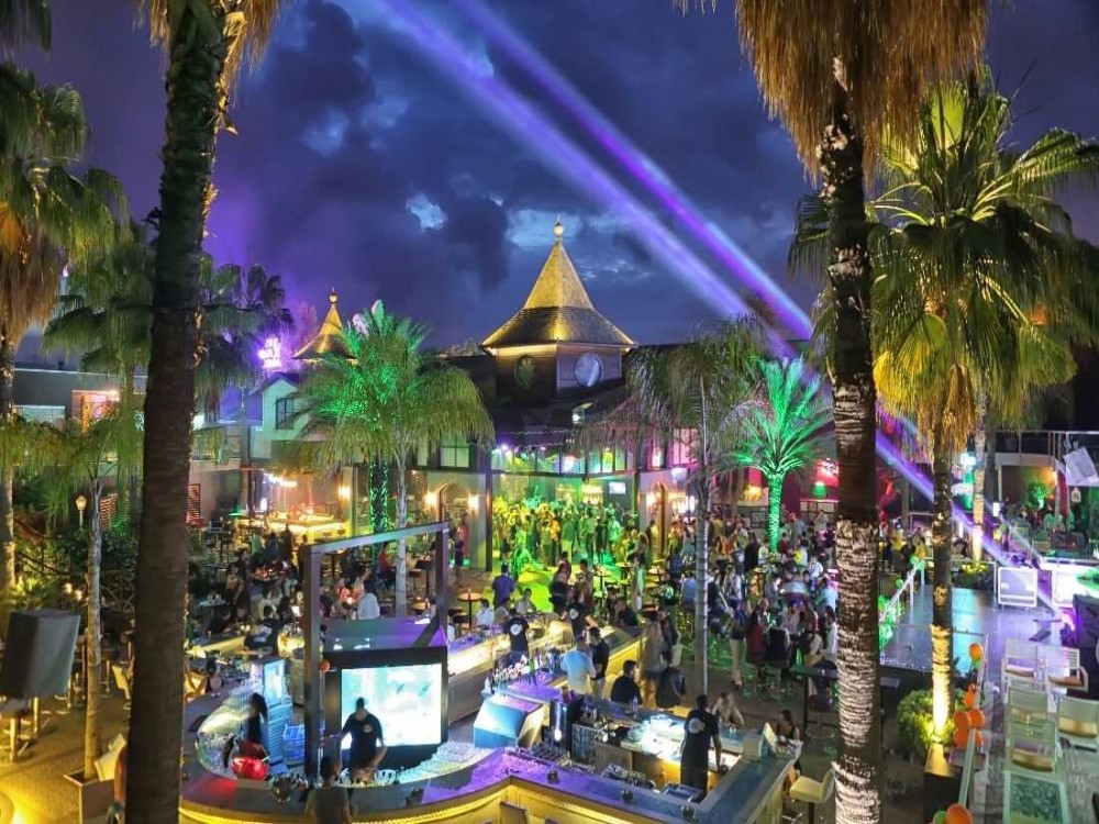 Is Antalya good for nightlife?<
