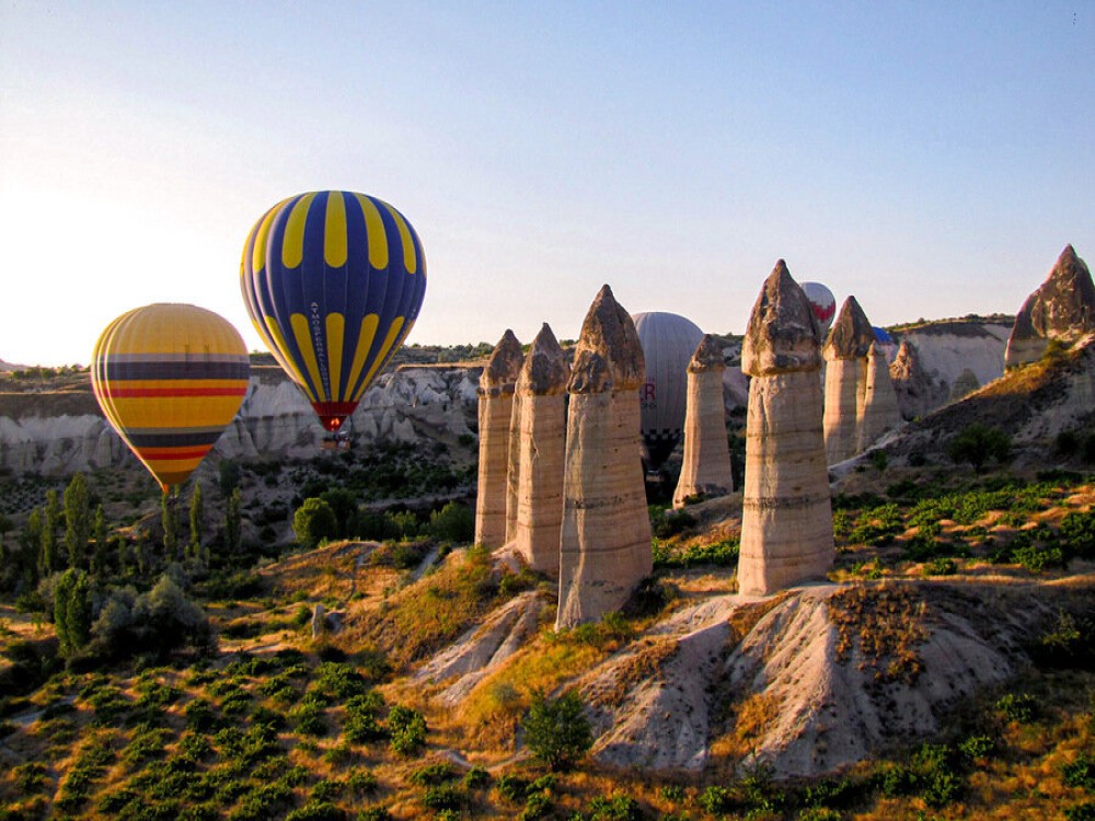 Hot air balloon ride in Pamukkale or Cappadocia?