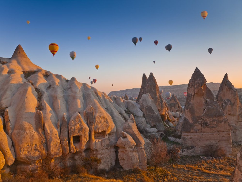 Hot air balloon ride in Pamukkale or Cappadocia?