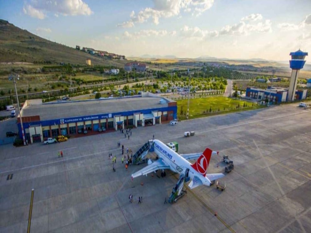 Which airport is for Cappadocia?