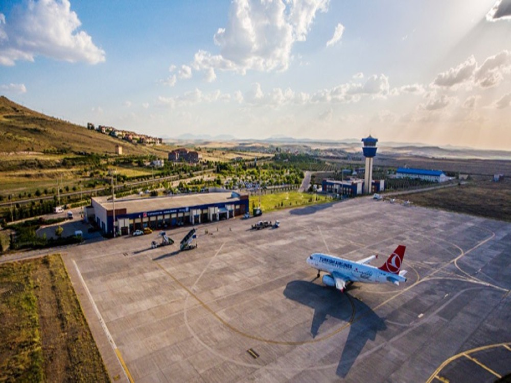 Which airport is for Cappadocia?