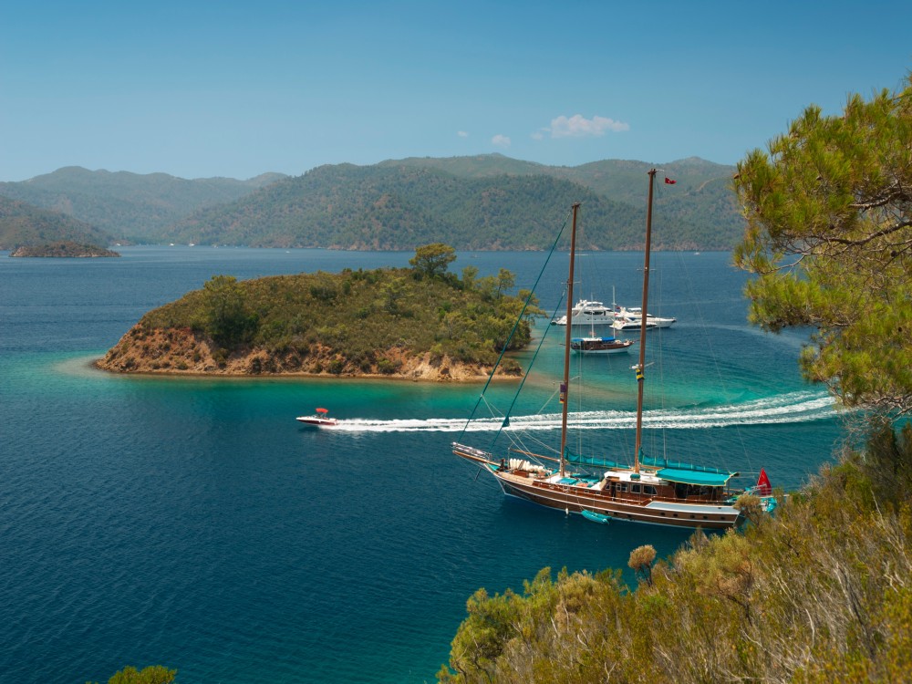 What Makes Ölüdeniz One of the Most Beautiful Beaches in the World?