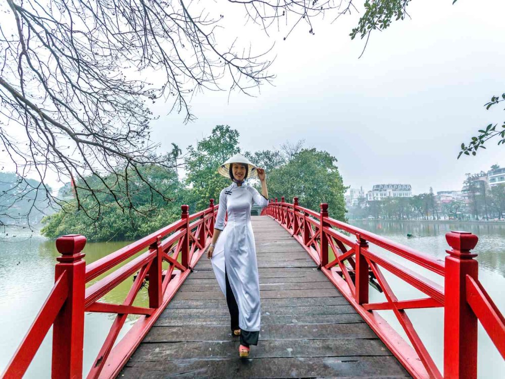Hoan Kiem Lake and Ngoc Son Temple