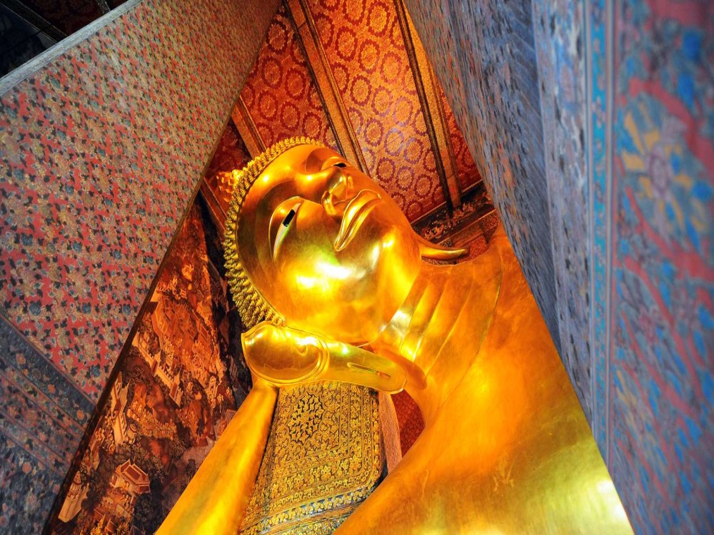 Temple of the Reclining Buddha (Wat Pho)