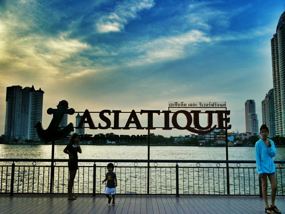 Asiatique The Riverfront