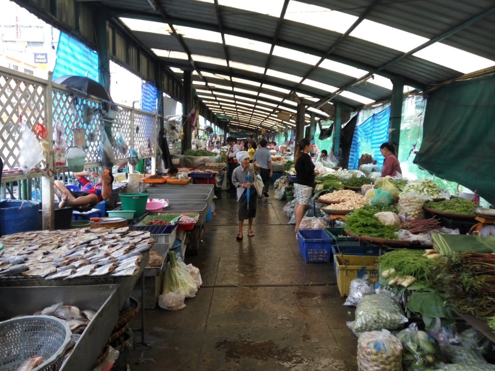 Khlong Toei Market