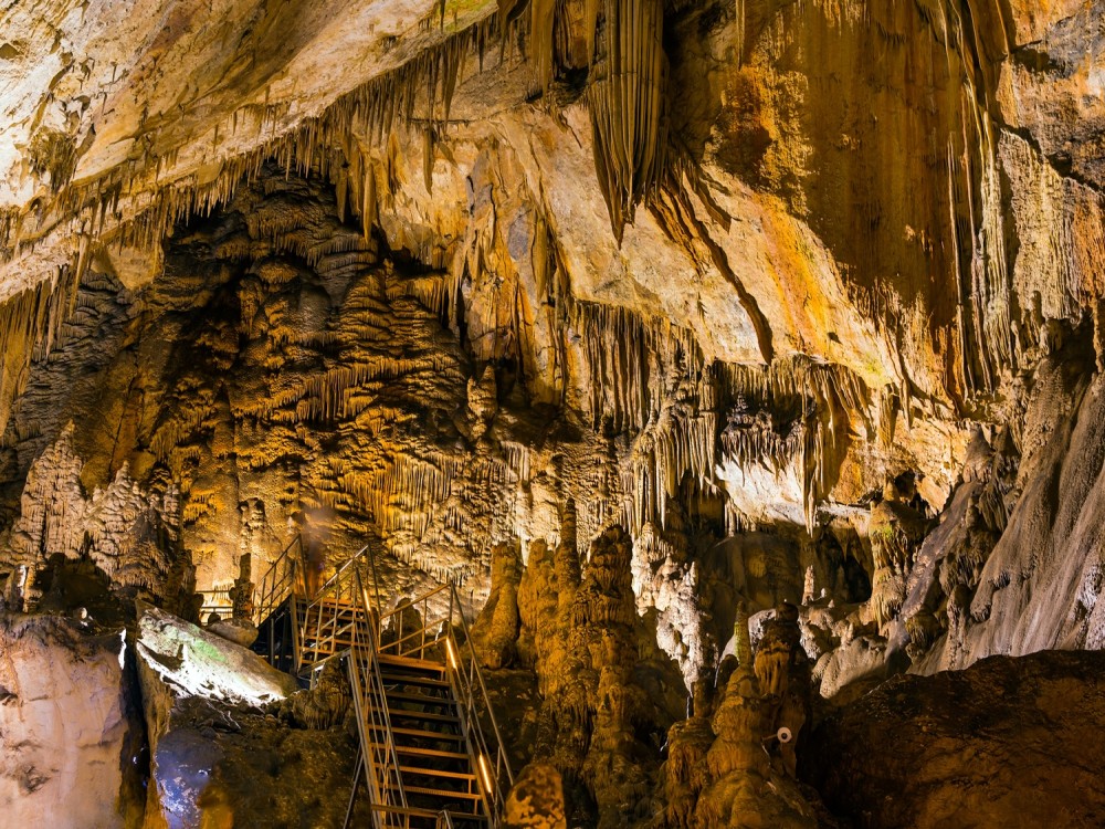 Damlatas Cave