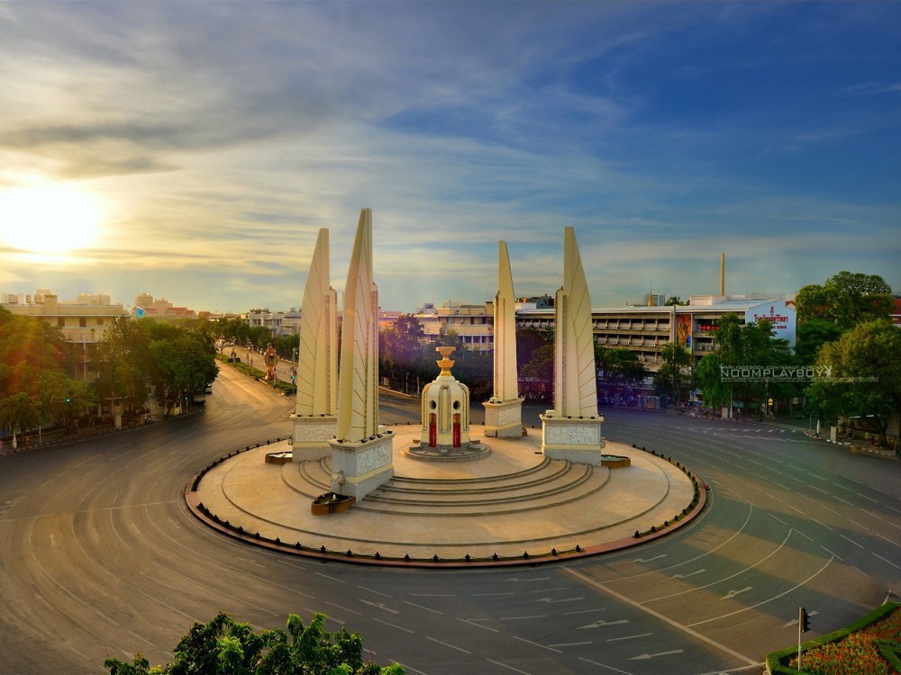 Democracy Monument