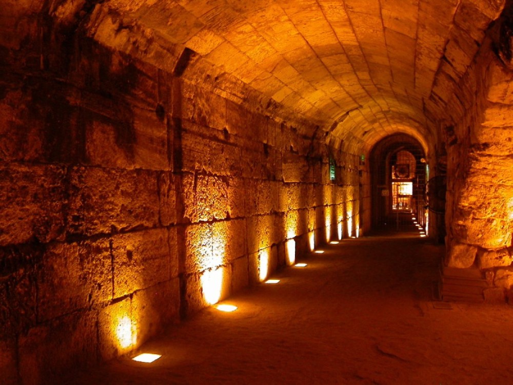 Tunnel Temple