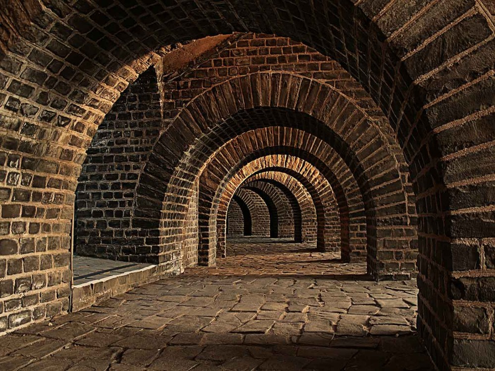 Tunnel Temple